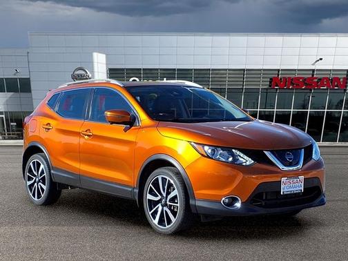 Monarch Orange 2017 Nissan Rogue Sport SL