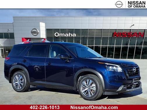 2022 Nissan Pathfinder SL 4WD