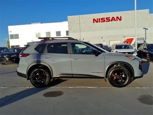 2025 Nissan Rogue Rock Creek