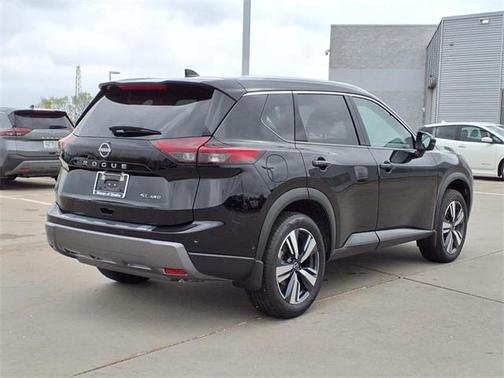 2024 Nissan Rogue SL