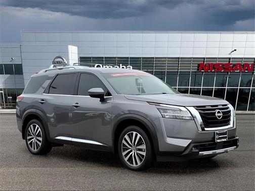 2022 Nissan Pathfinder Platinum