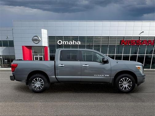 2020 Nissan Titan SV