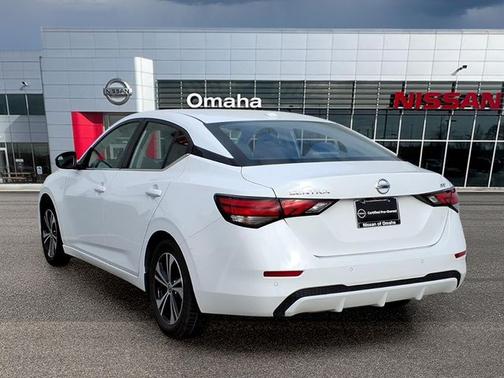 Cloud White 2022 Nissan Sentra SV