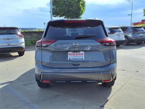 2025 Nissan Rogue SL