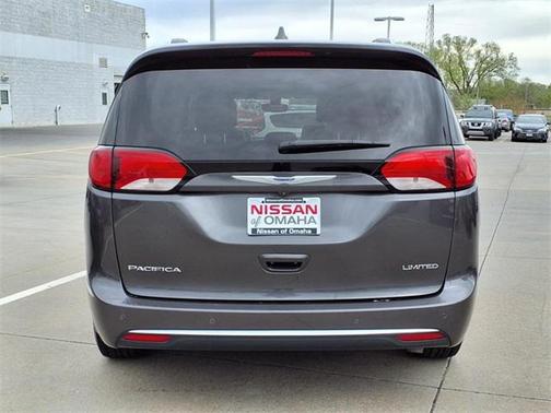 2018 Chrysler Pacifica Limited
