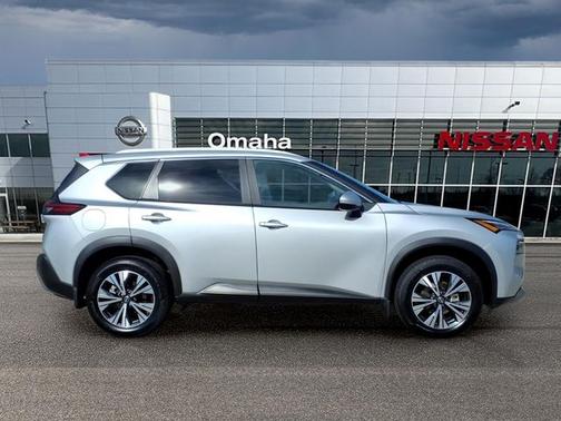 Brilliant Silver Metallic 2023 Nissan Rogue SV