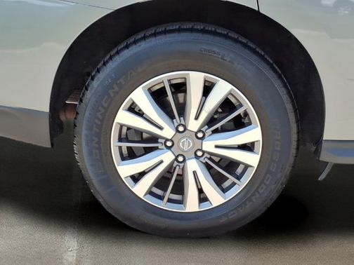 Gun Metallic 2019 Nissan Pathfinder SL