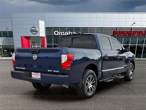 2022 Nissan Titan SV