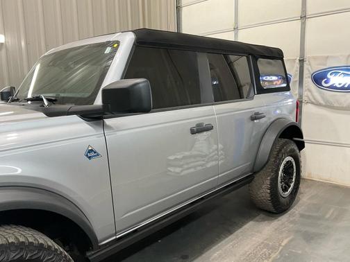 2022 Ford Bronco Black Diamond