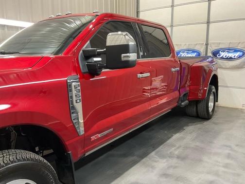 2024 Ford F-350 Platinum DRW