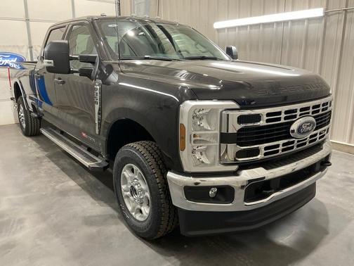 2026 Ford F-350 XLT