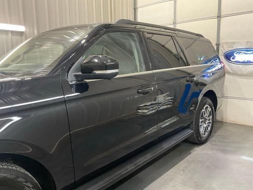 Black Metallic 2025 Ford Expedition Max Active