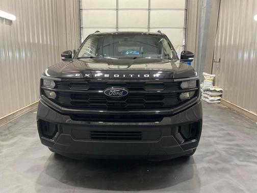 Black Metallic 2025 Ford Expedition Max Active