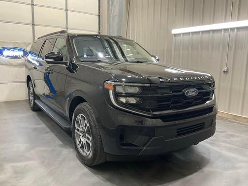 Black Metallic 2025 Ford Expedition Max Active