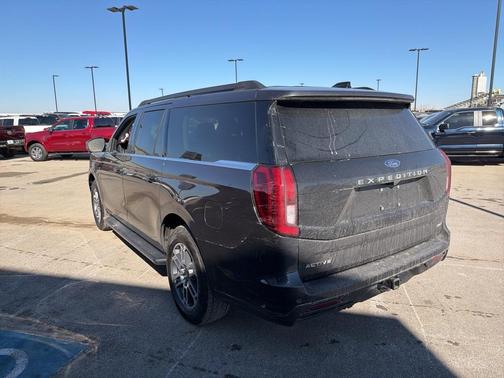 2025 Ford Expedition Max Active