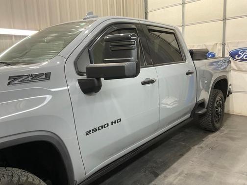 2024 Chevrolet Silverado 2500 LTZ