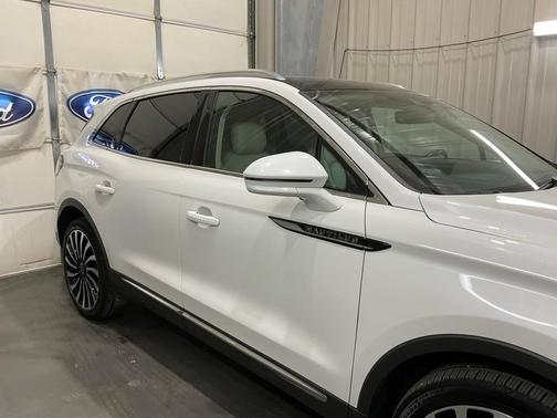 2021 Lincoln Nautilus Black Label
