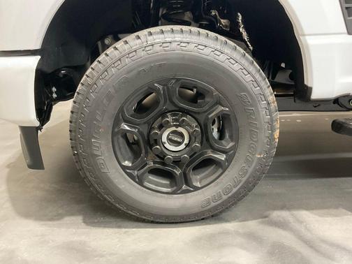 Oxford White 2026 Ford F-250 XL