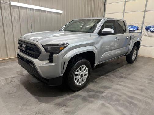 Celestial Silver Metallic 2025 Toyota Tacoma SR5