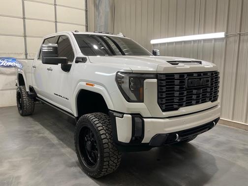 2024 GMC Sierra 2500 Denali Ultimate