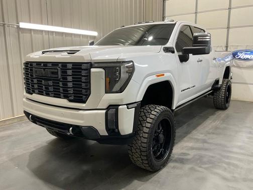 2024 GMC Sierra 2500 Denali Ultimate