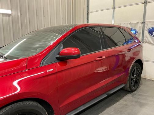 2021 Ford Edge ST Line