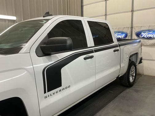 2018 Chevrolet Silverado 1500 Custom