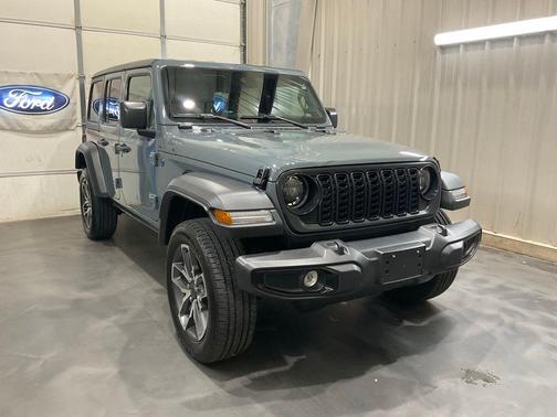 2025 Jeep Wrangler 4xe Sport