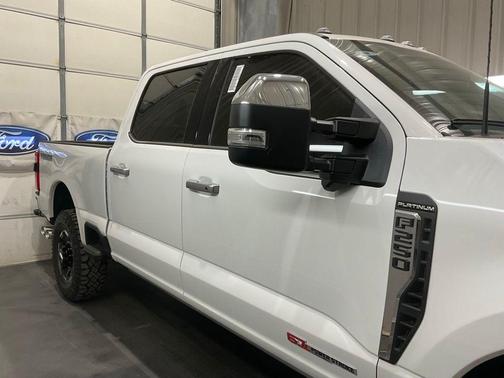 2026 Ford F-250 Platinum