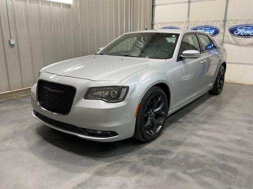 2022 Chrysler 300 S