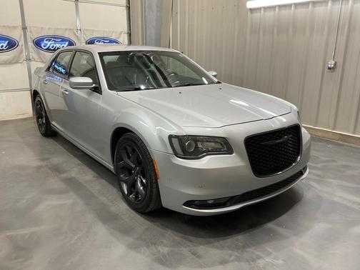 2022 Chrysler 300 S