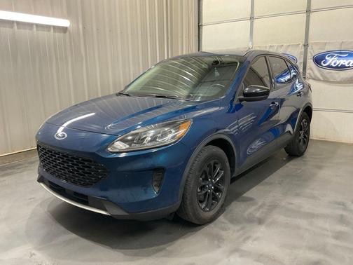 Green Metallic 2020 Ford Escape SE Sport Hybrid