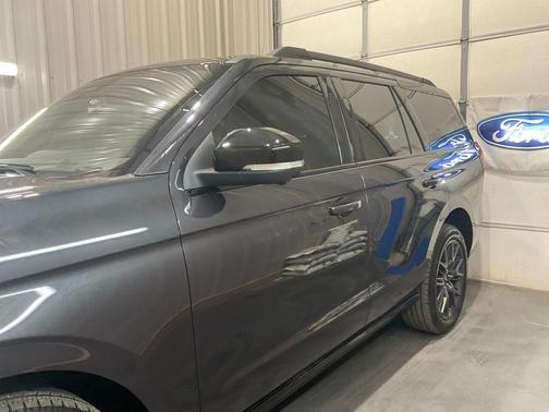 Gray Metallic 2025 Ford Expedition Platinum