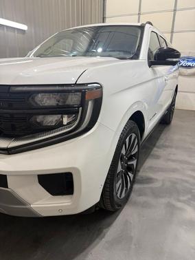 White Metallic 2025 Ford Expedition Max Platinum