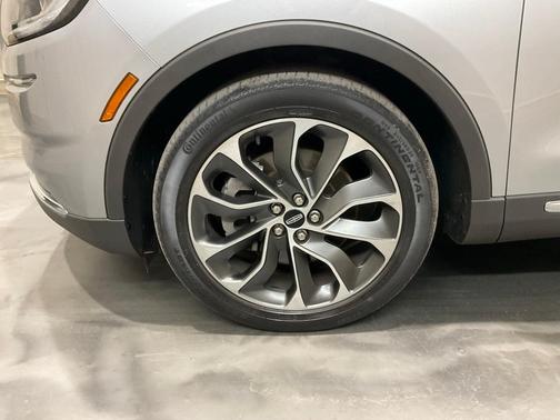 2021 Lincoln Nautilus Reserve