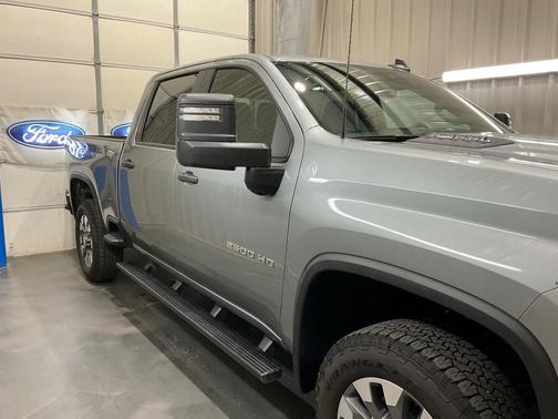2025 Chevrolet Silverado 2500 Custom