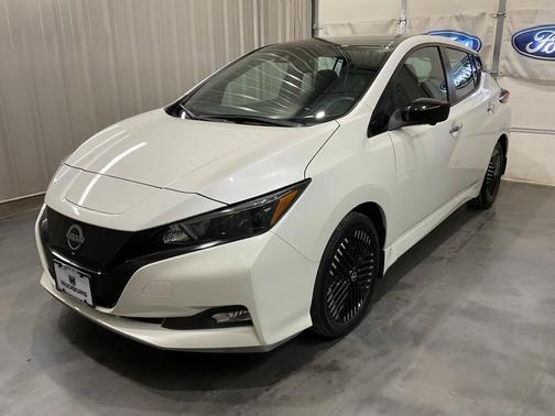 2023 Nissan Leaf SV PLUS