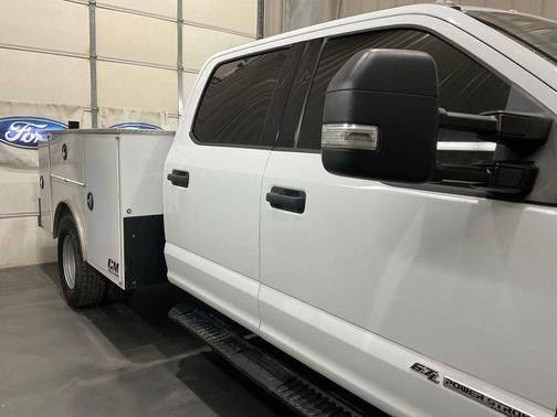 2022 Ford F-350 XLT DRW