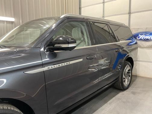 2025 Lincoln Navigator L Reserve