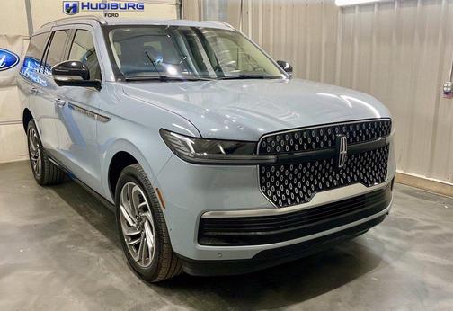 Gray Mist 2025 Lincoln Navigator Reserve