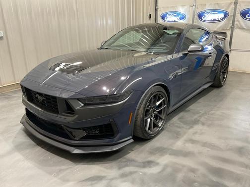 2024 Ford Mustang Dark Horse