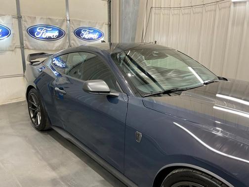2024 Ford Mustang Dark Horse