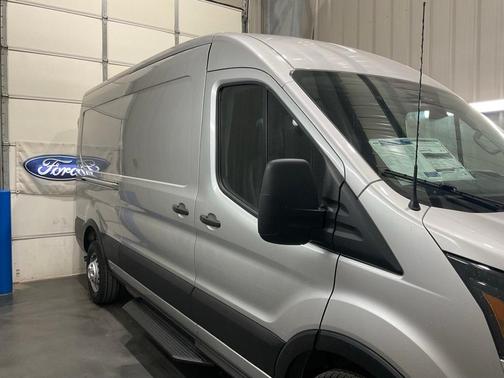 2026 Ford Transit-250 148 WB Medium Roof Cargo
