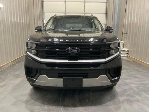 Black Metallic 2025 Ford Expedition Platinum