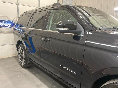 Black Metallic 2025 Ford Expedition Platinum