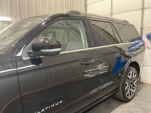 Black Metallic 2025 Ford Expedition Platinum