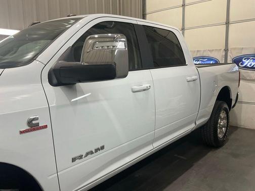 Bright White Clearcoat 2024 RAM 2500 Laramie