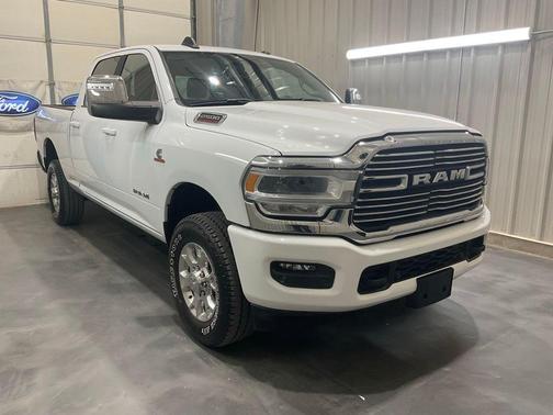 Bright White Clearcoat 2024 RAM 2500 Laramie