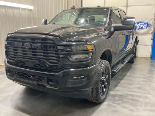 Diamond Black 2026 RAM 2500 Big Horn