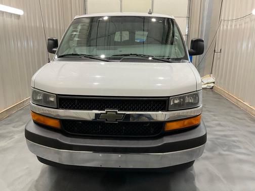 2017 Chevrolet Express 3500 LT